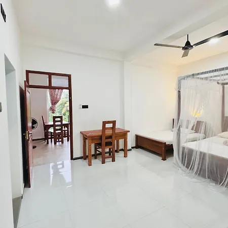 Alovera Inn Weligama Extérieur photo