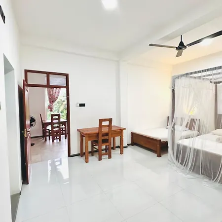 Alovera Inn Weligama Extérieur photo