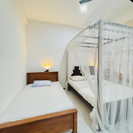 Alovera Inn Weligama Extérieur photo
