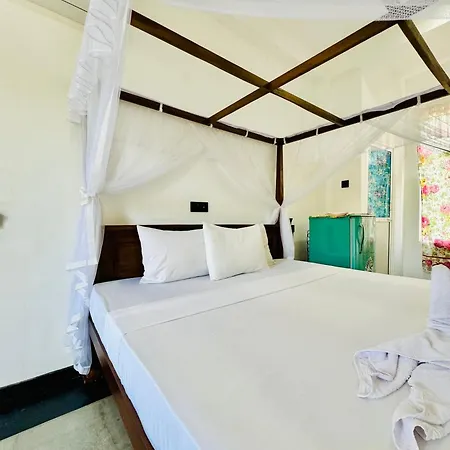 Alovera Inn Weligama Extérieur photo