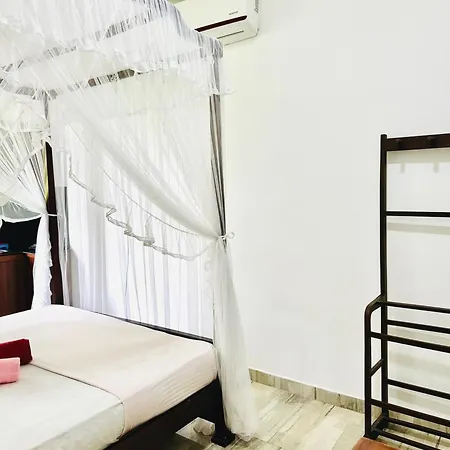 Alovera Inn Weligama Extérieur photo